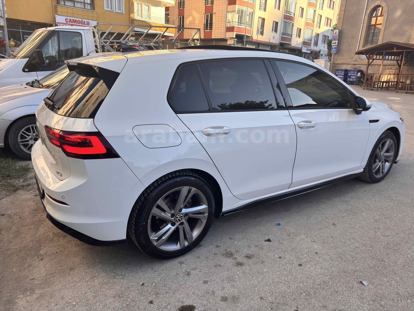 Sahibinden Volkswagen Golf 1.0 eTSI R Line 2021 Model Çorum 91.000 km Beyaz 5