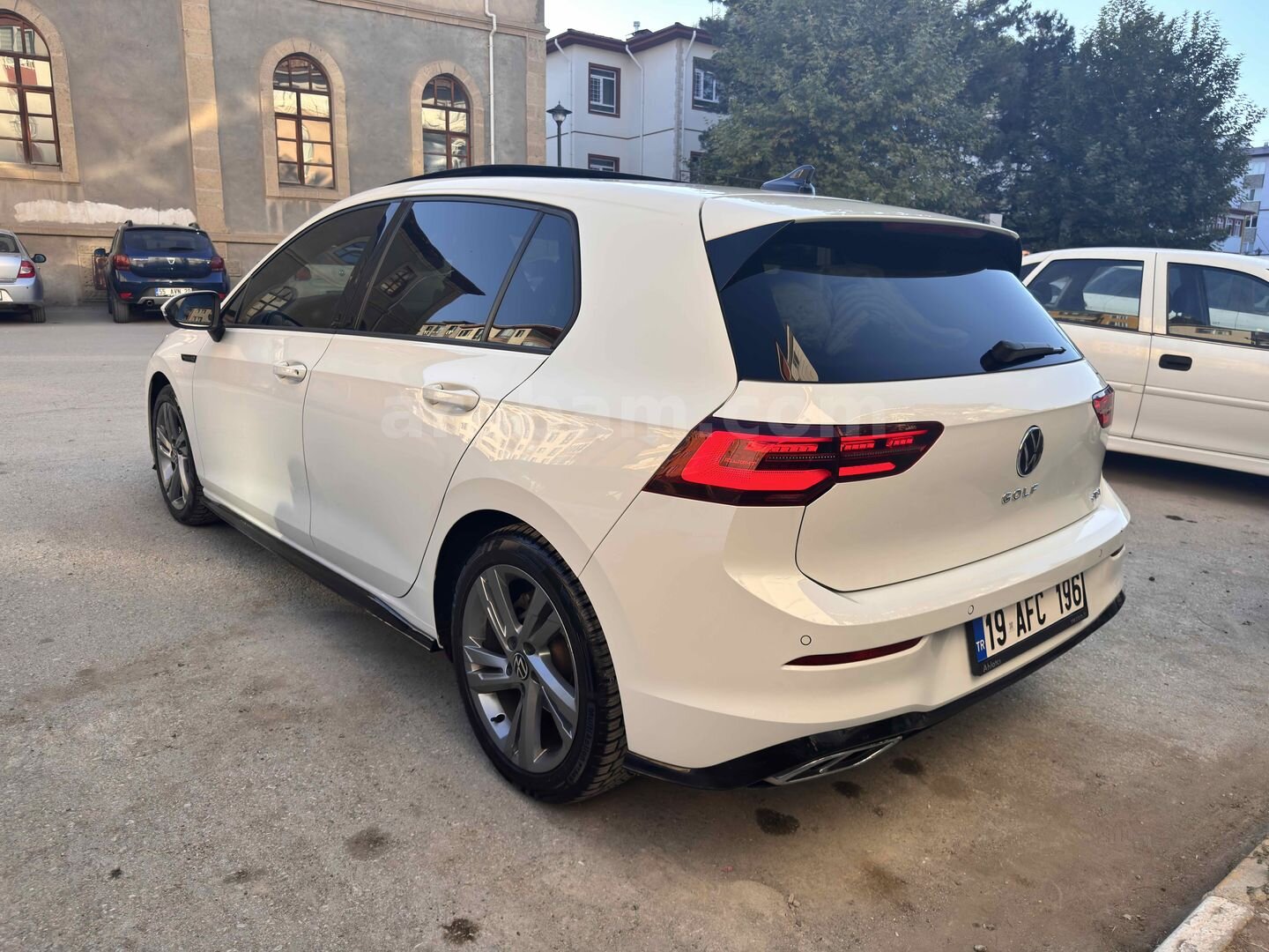 Sahibinden Volkswagen Golf 1.0 eTSI R Line 2021 Model Çorum 91.000 km Beyaz 6