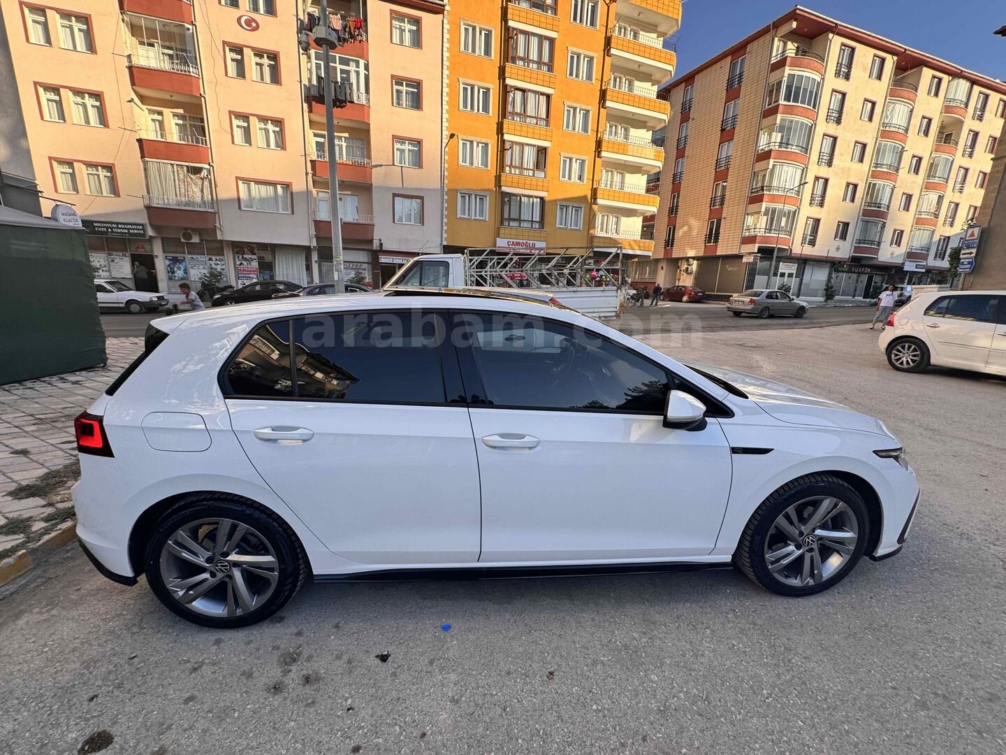 Sahibinden Volkswagen Golf 1.0 eTSI R Line 2021 Model Çorum 91.000 km Beyaz 3