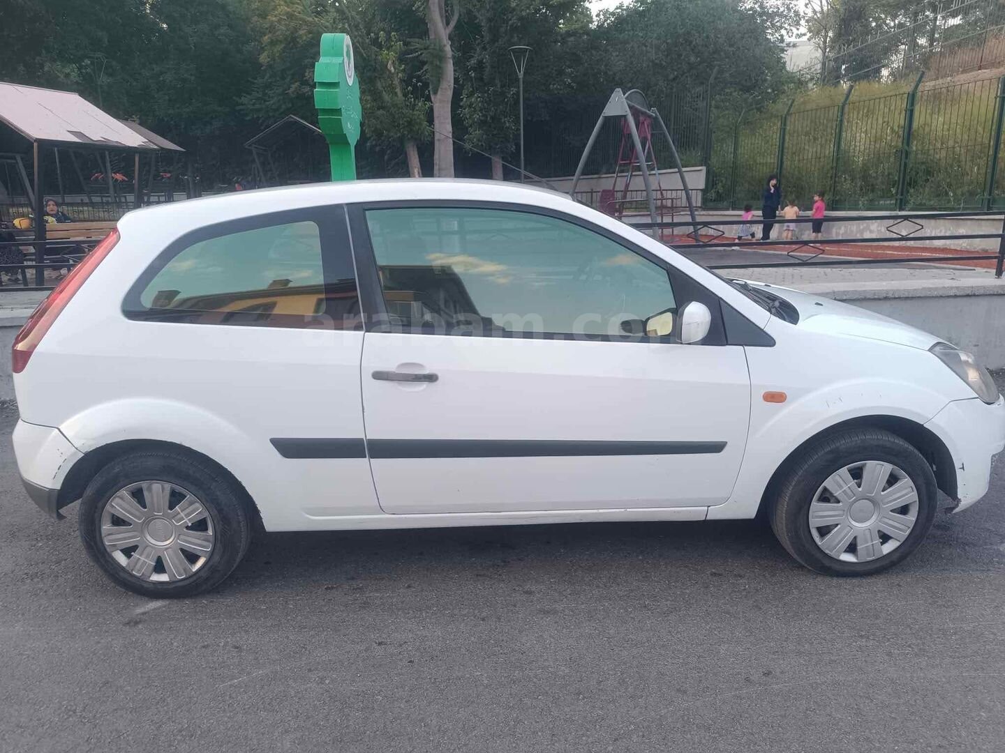 Sahibinden Ford Fiesta 1.4 TDCi Comfort 2008 Model Ankara 3