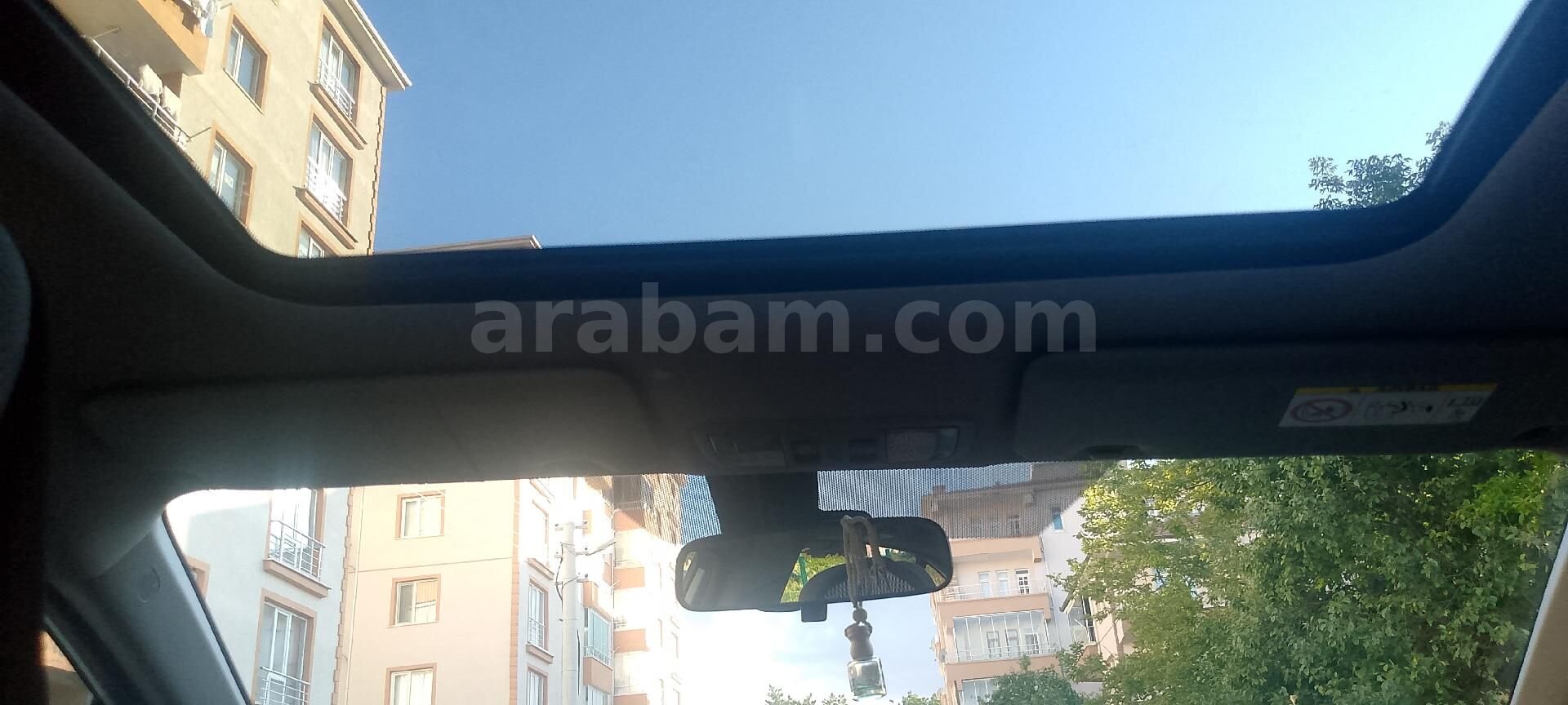 Sahibinden Honda Civic 1.6i VTEC Eco Elegance 2015 Model 182.183 km Beyaz 4
