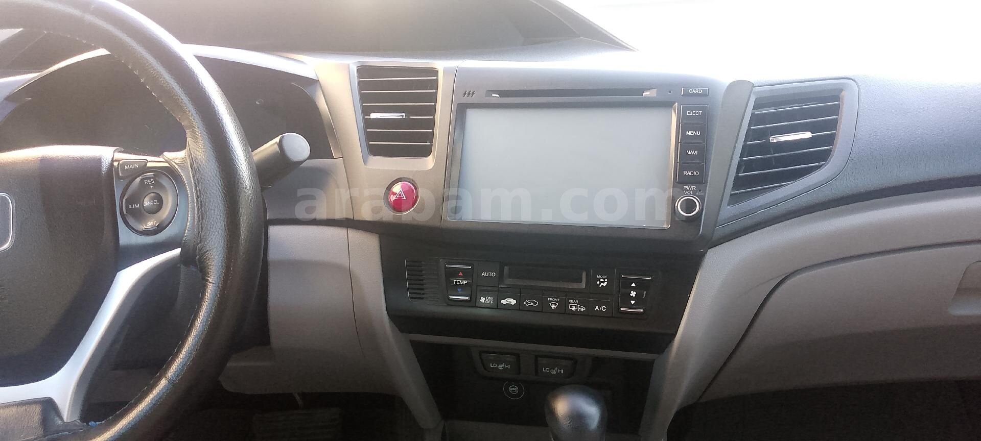 Sahibinden Honda Civic 1.6i VTEC Eco Elegance 2015 Model 182.183 km Beyaz 2