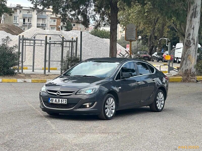 Öztürk Motors 2015 Dizel Astra 1.6 Cosmo 1