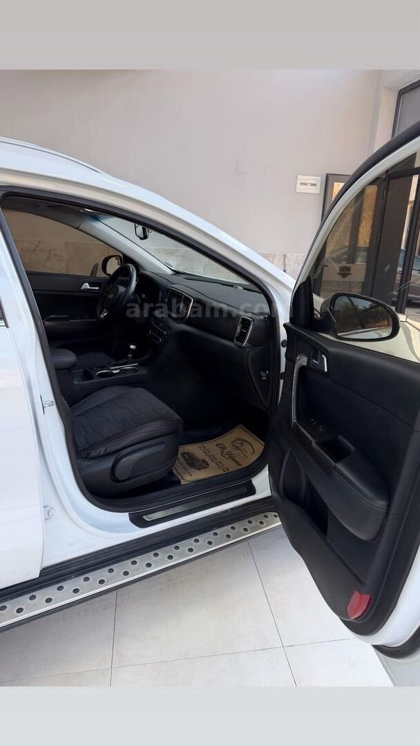 Sahibinden Kia Sportage 1.6 GDI Premium 2017 Model 115.000 km Beyaz 2