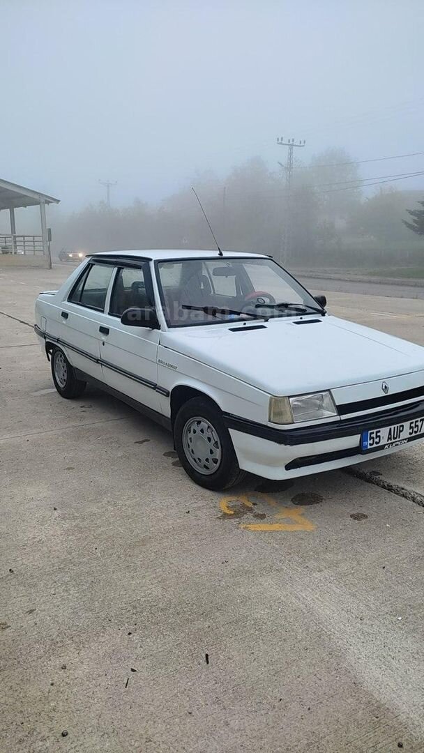 Sahibinden Renault R 9 1.4 Broadway 1995 Model Samsun 382.000 km Beyaz 1