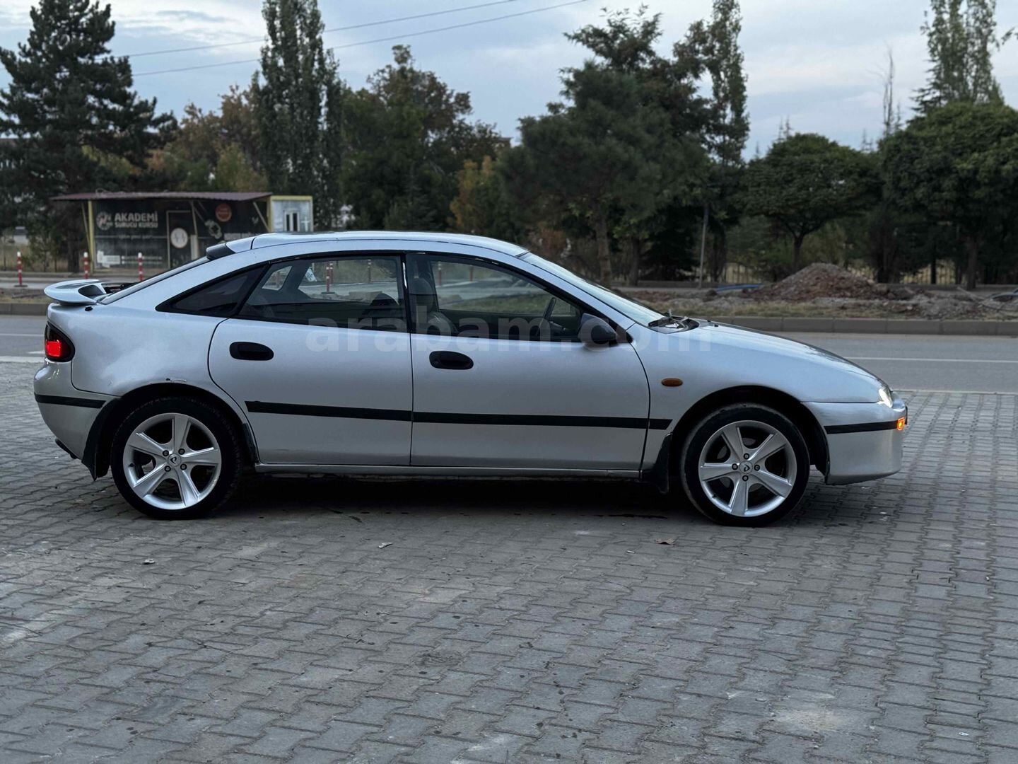 Galeriden Mazda Lantis 1.8 1998 Model Kahramanmaraş 4