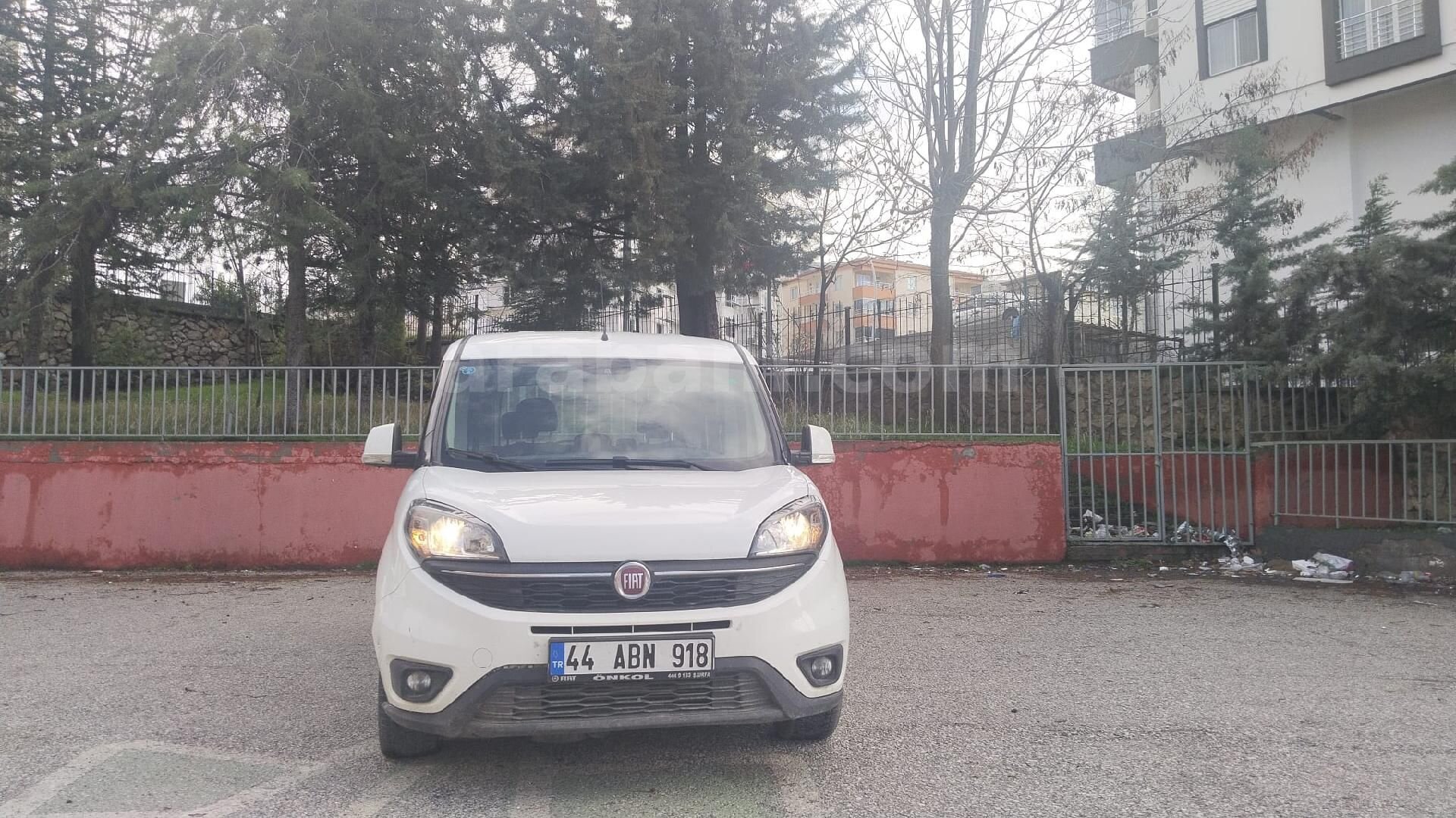 Sahibinden Fiat Doblo Panorama 1.6 Multijet Safeline 2019 Model 125.000 km Beyaz 3