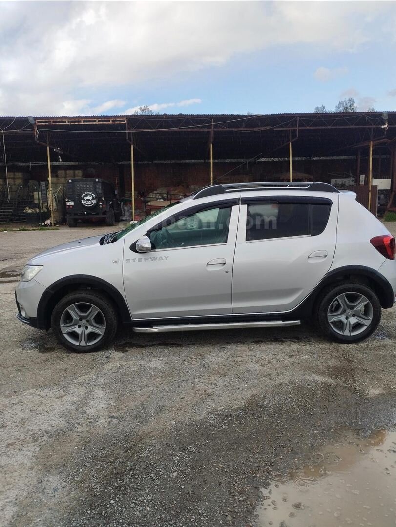 Sahibinden Dacia Sandero 1.5 dCi Stepway 2017 Model Balıkesir 130.400 km Gri (Gümüş) 5