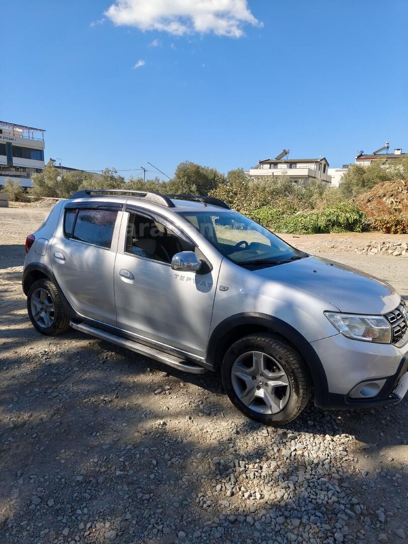 Sahibinden Dacia Sandero 1.5 dCi Stepway 2017 Model Balıkesir 130.400 km Gri (Gümüş) 2