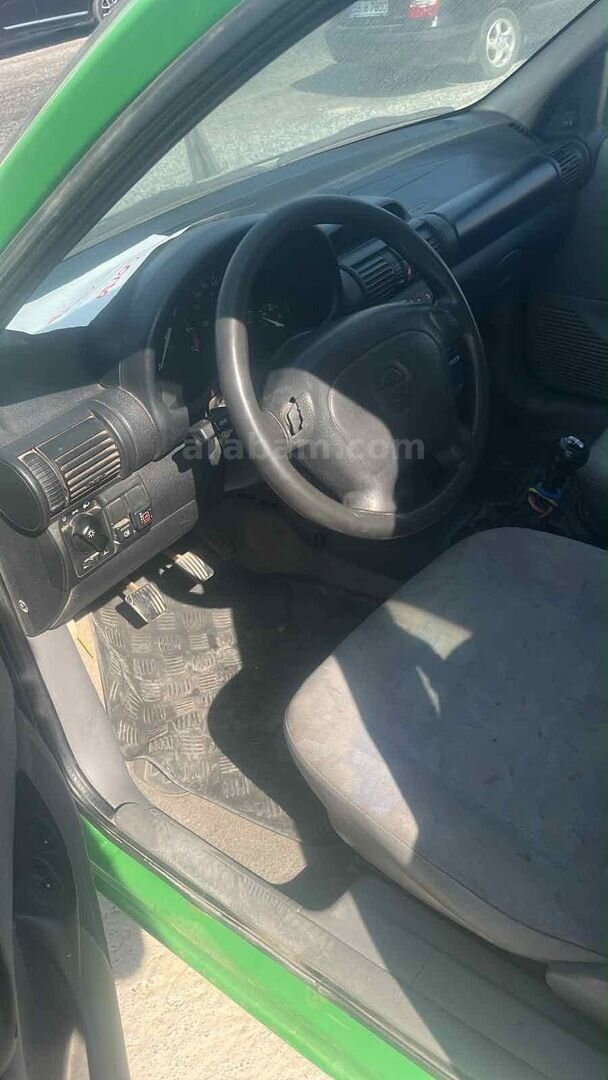 Sahibinden Opel Corsa 1.4 GLS 1998 Model Aydın 275.000 km Yeşil 7
