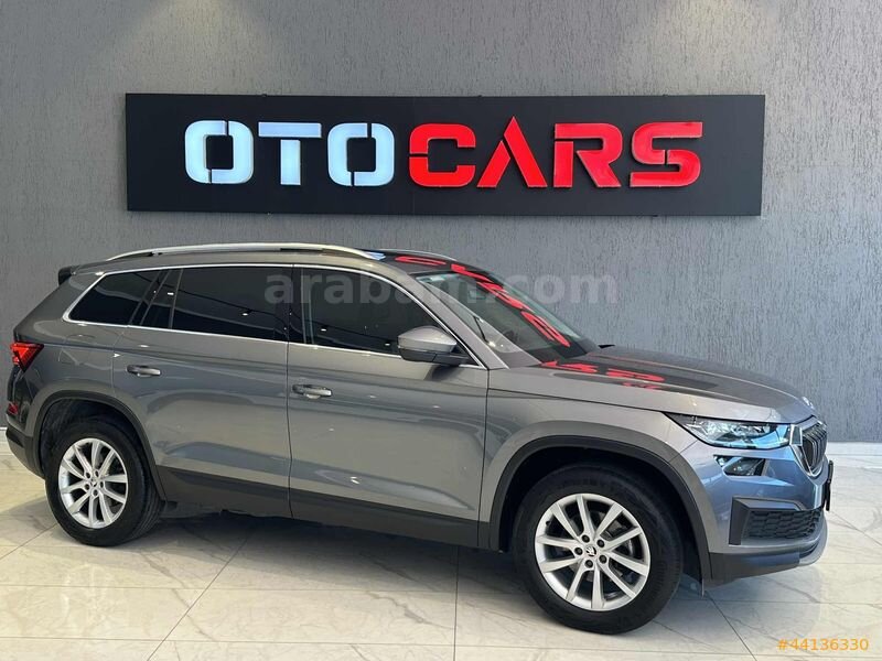OTOCARS - 40 BİN KM'DE 2024 KODİAQ CAM TAVAN HAFIZA HATASIZ