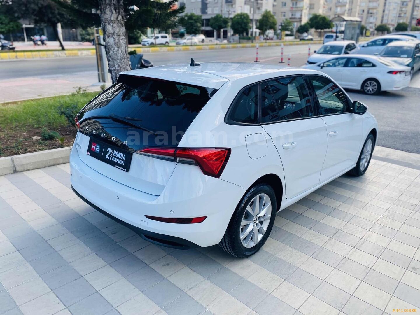 "H2'DEN"KREDİ KARTINA%0 FAİZ-2021 SCALA 1.0 TSI PREMIUM DSG 4