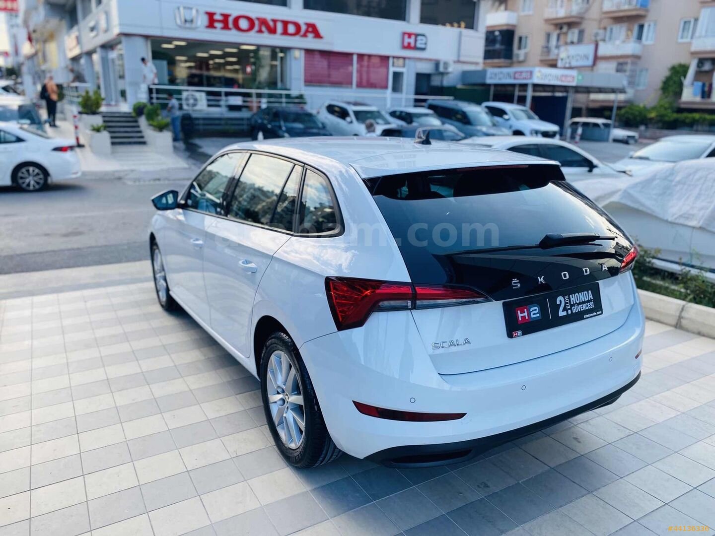 "H2'DEN"KREDİ KARTINA%0 FAİZ-2021 SCALA 1.0 TSI PREMIUM DSG 6
