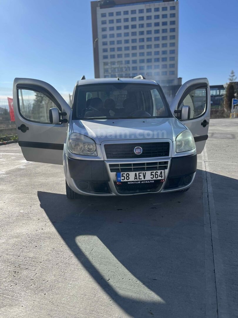 Sahibinden Fiat Doblo Combi 1.3 Multijet 2010 Model Sivas 192.000 km Gri 2