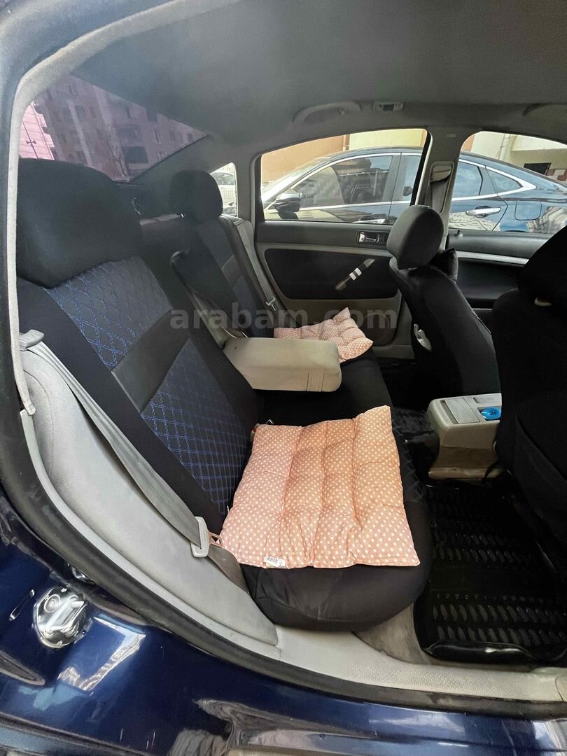 Sahibinden Volkswagen Passat 1.9 TDi Trendline 2001 Model Kayseri 406.000 km Mavi 3
