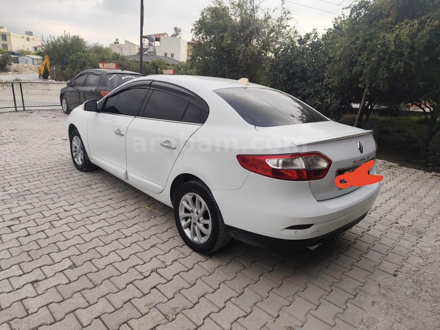Sahibinden Renault Fluence 1.5 dCi Icon 2013 Model Antalya 285.000 km Beyaz 4