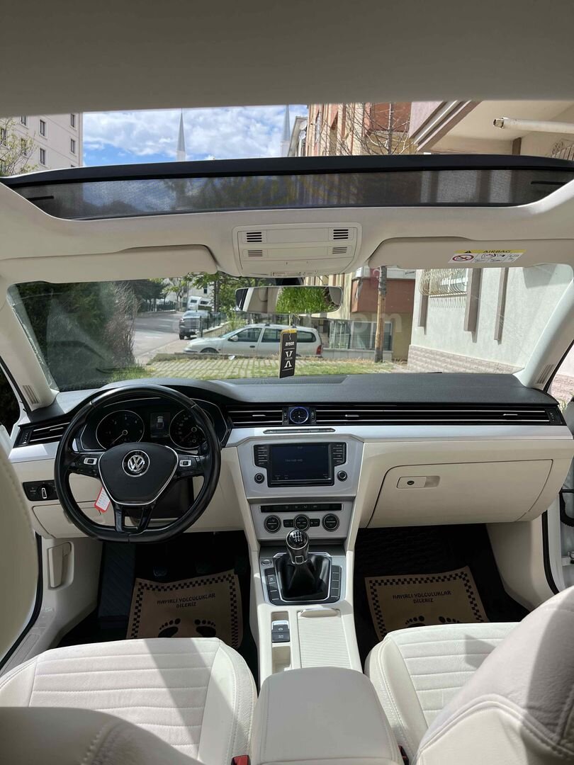 Sahibinden Volkswagen Passat 1.6 TDi BlueMotion Comfortline 2015 Model Kayseri 116.000 km Beyaz 7