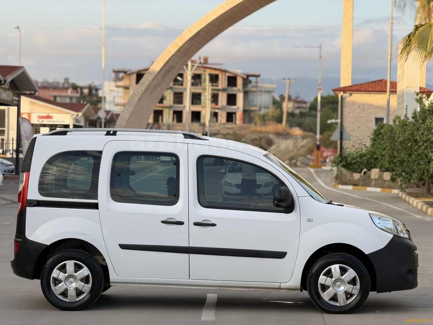 HATASIZ BOYASIZ SIFIR VİZE'li ÇİFT SÜRGÜ K.KARTA 12 TAKSİT 5