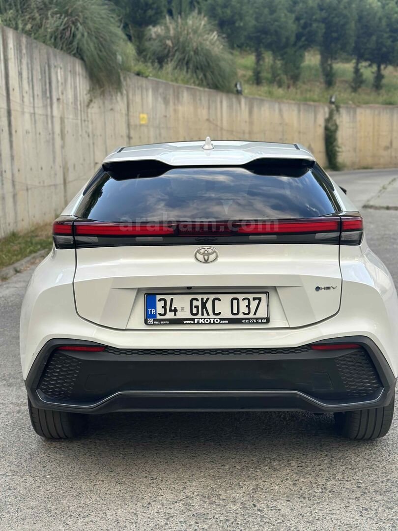 Sahibinden Toyota C-HR 1.8 Hybrid Passion 2024 Model 2