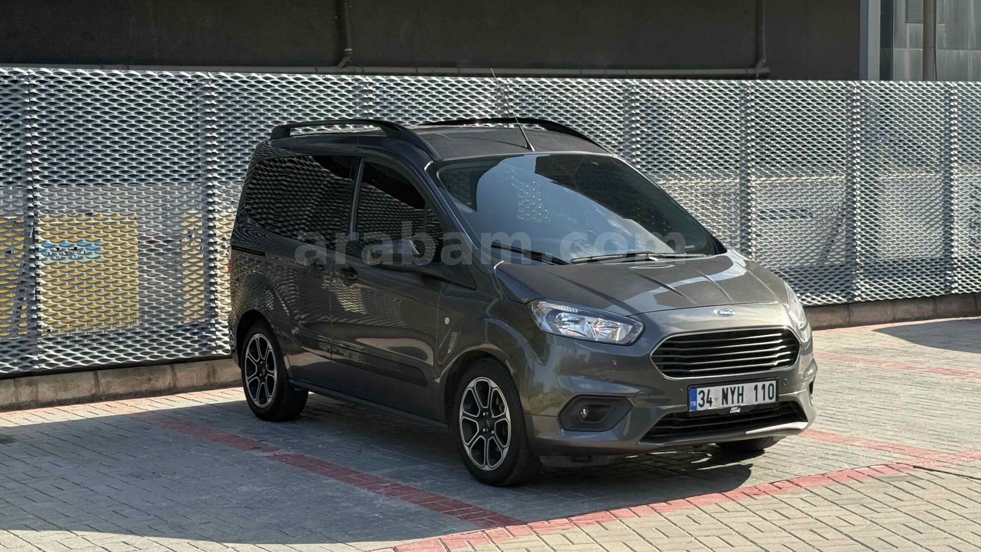 Sahibinden Ford Tourneo Courier 1.0 EcoBoost Titanium Plus 2023 Model 3