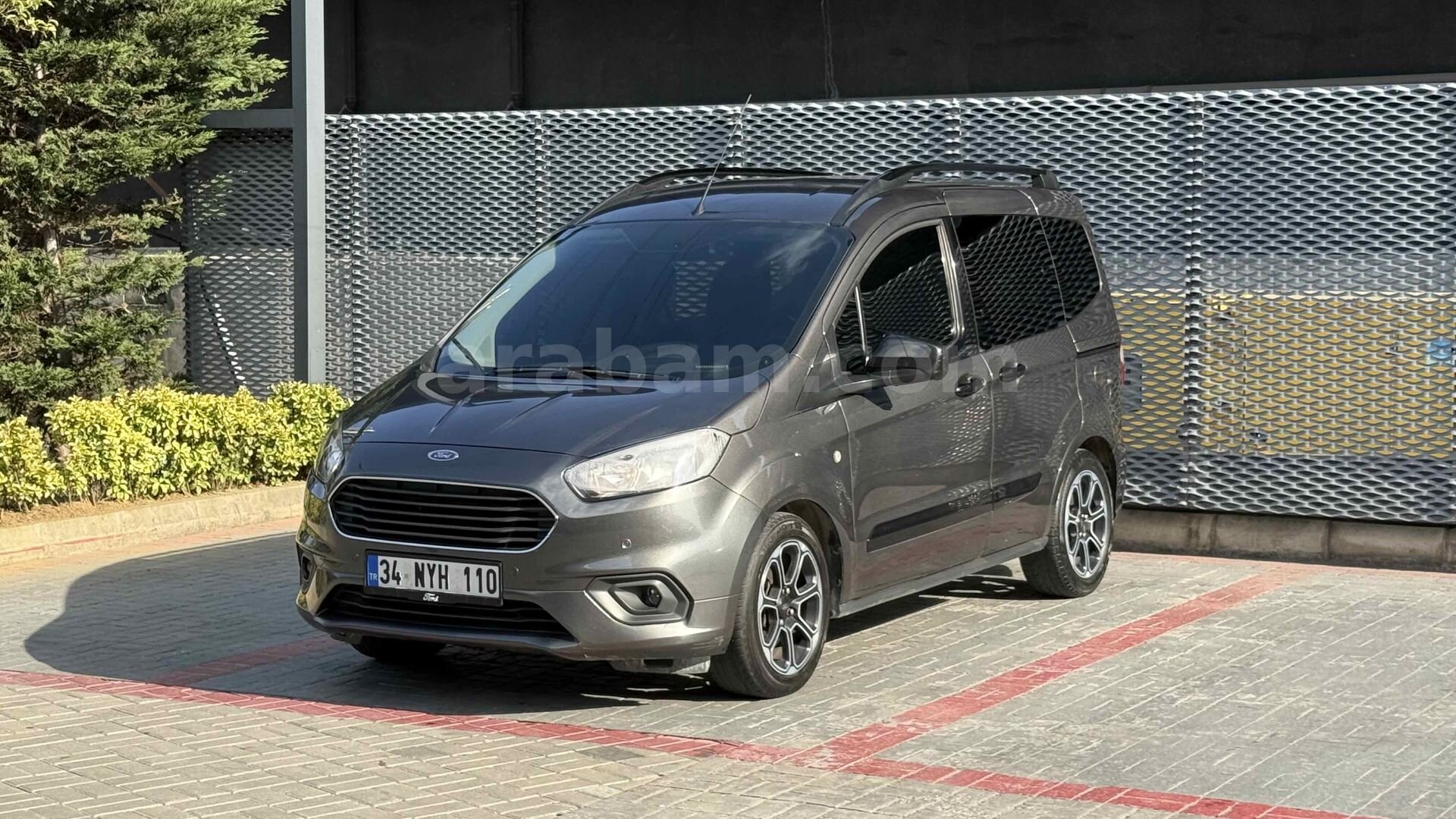 Sahibinden Ford Tourneo Courier 1.0 EcoBoost Titanium Plus 2023 Model 4