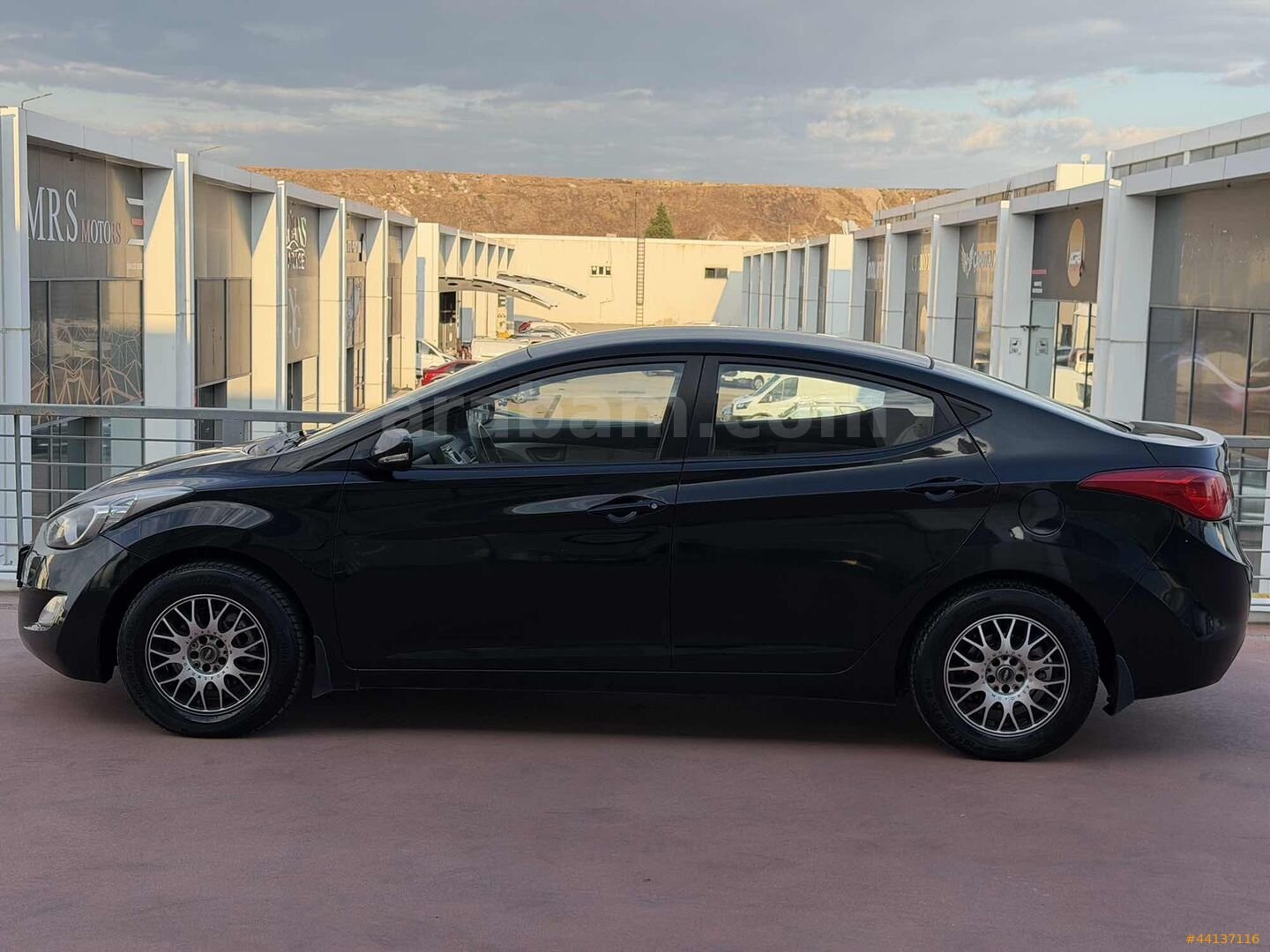 HYUNDAİ ELANTRA 1.6 D-CVVT MODE 192.000KM!!! 5