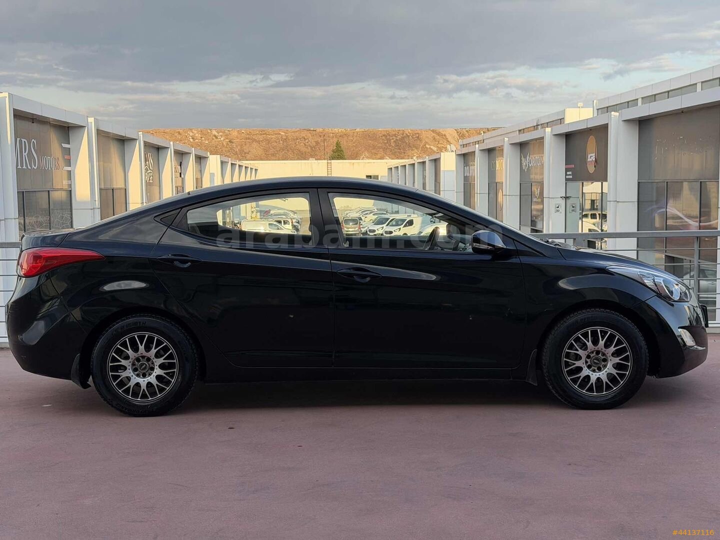 HYUNDAİ ELANTRA 1.6 D-CVVT MODE 192.000KM!!! 4