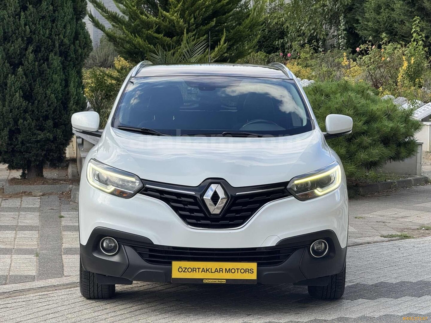 ÖZORTAKLAR'DAN 2018 KADJAR ICON 180 BİN KM BAKIMLI 4