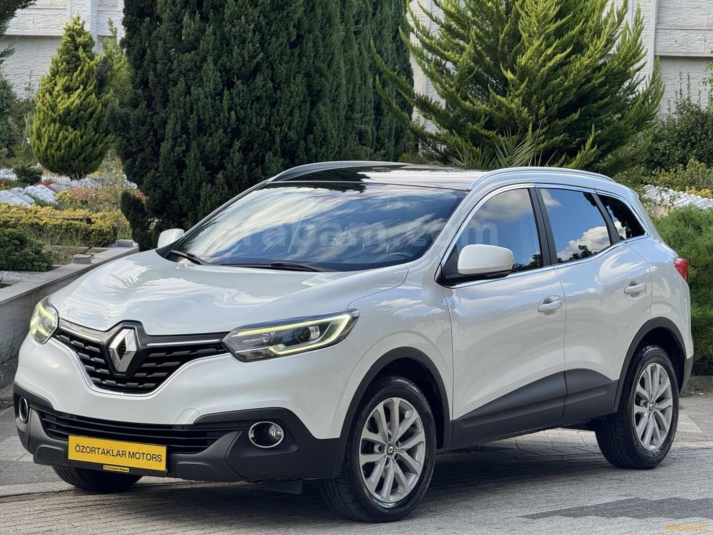 ÖZORTAKLAR'DAN 2018 KADJAR ICON 180 BİN KM BAKIMLI 3