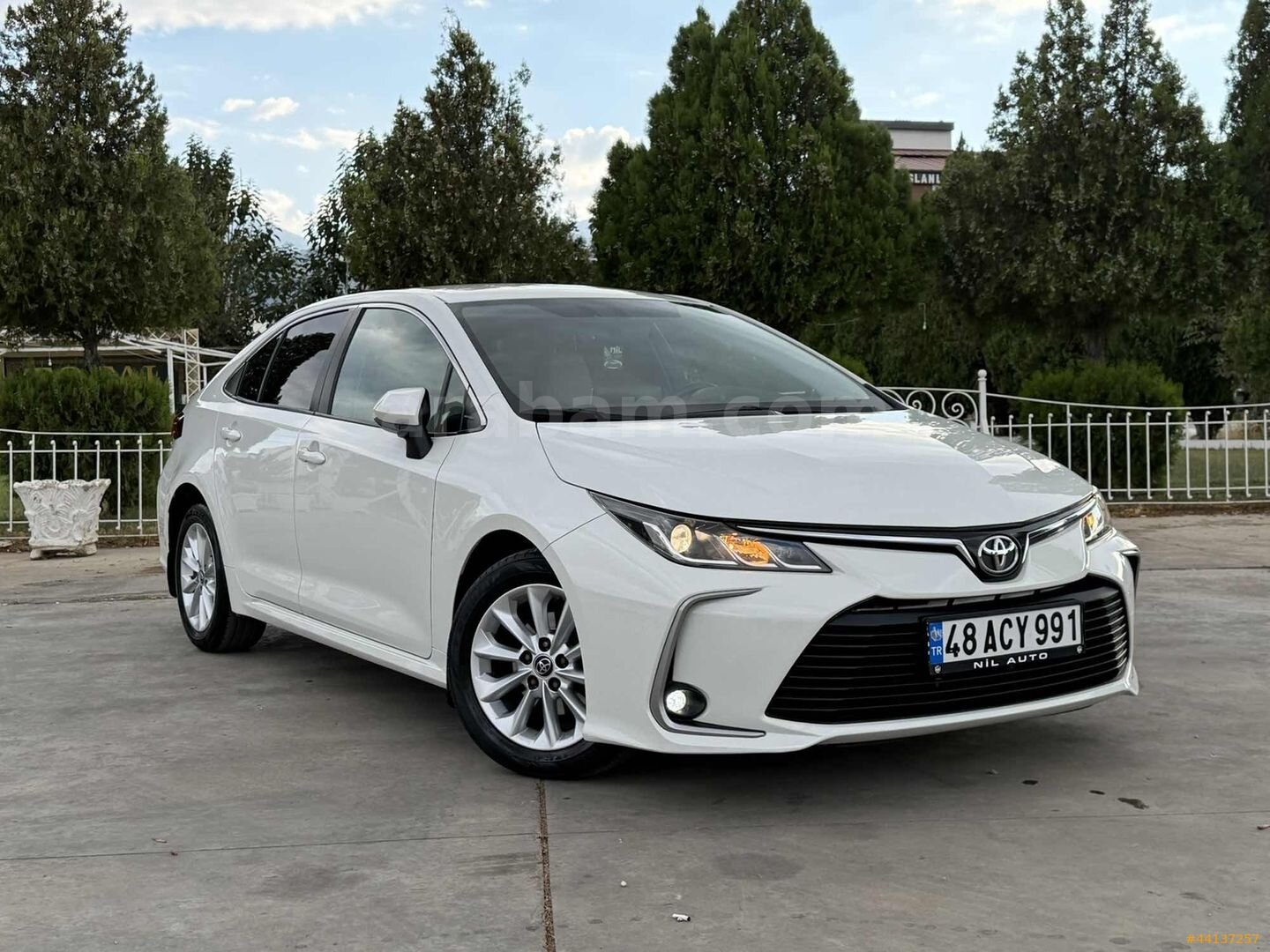 2019 COROLLA EMSALSİZ SIFIR GİBİ 1.6 FLAME 24.000 KM HATASIZ 6