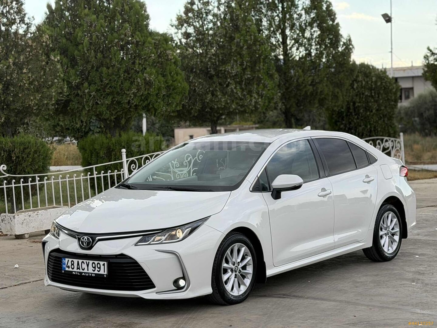 2019 COROLLA EMSALSİZ SIFIR GİBİ 1.6 FLAME 24.000 KM HATASIZ 3