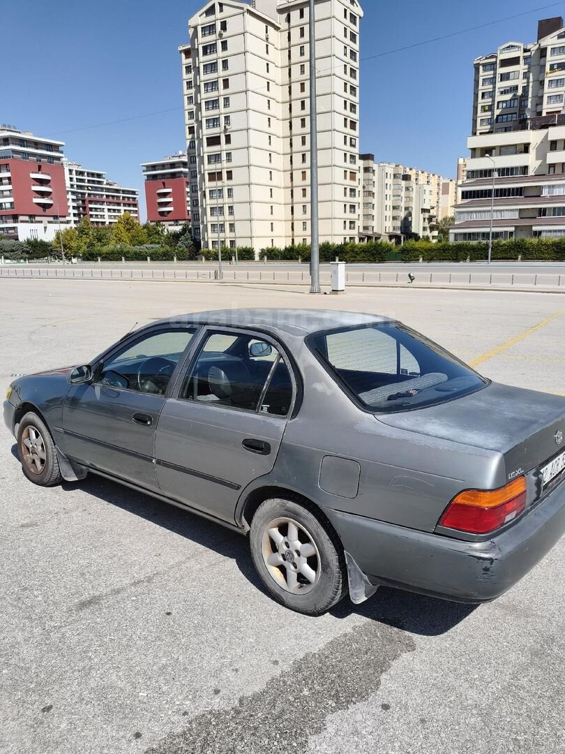 Sahibinden Toyota Corolla 1.6 XL 1993 Model Konya 327.000 km Füme 4