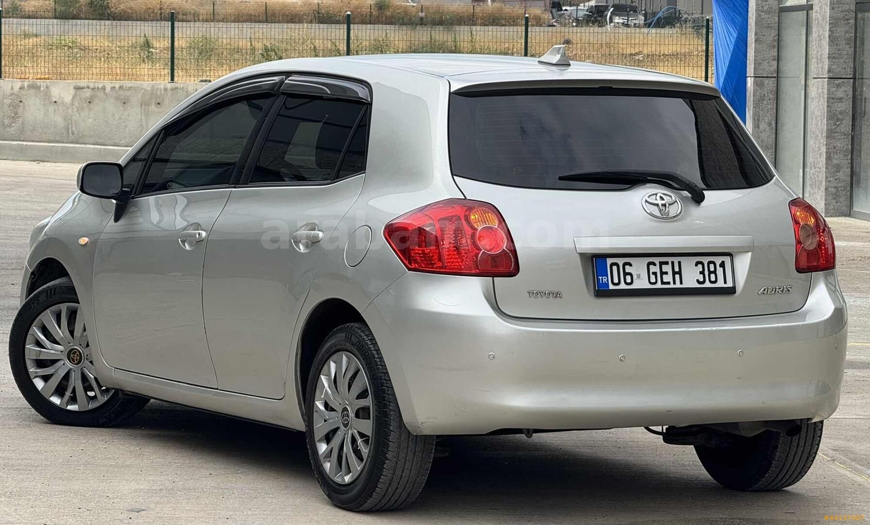 TOYOTA AURİS 196 binde DEĞİŞENSİZ CAM SERİSİ 5