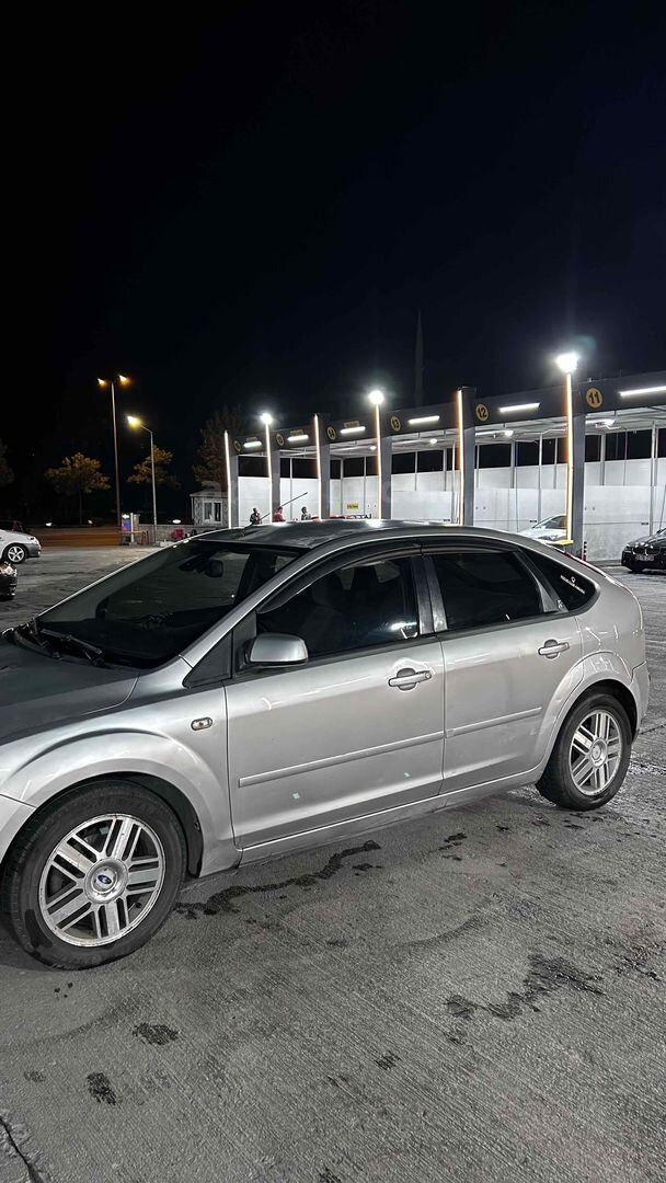 Sahibinden Ford Focus 1.6 Ghia 2006 Model 1