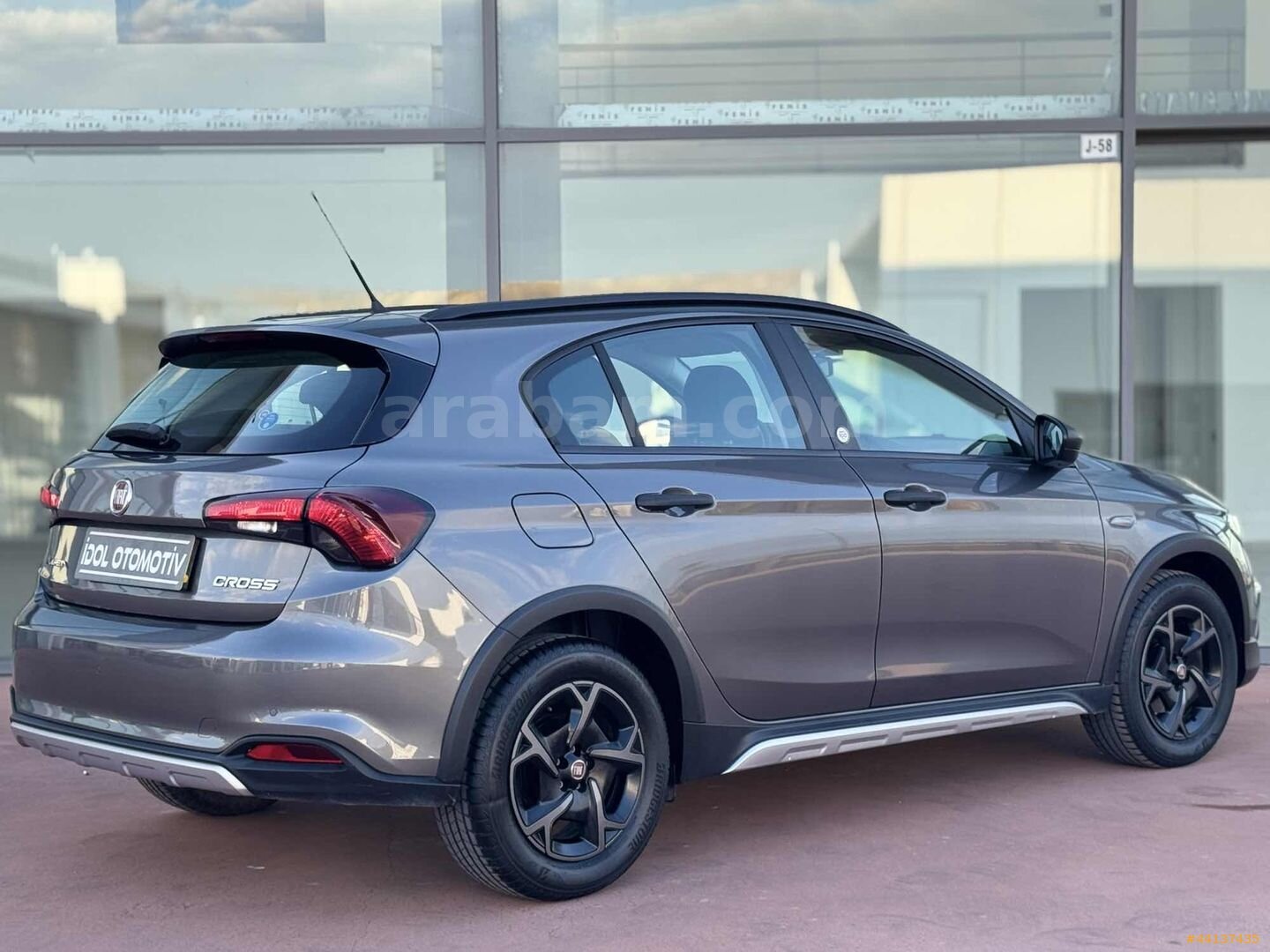 GARANTİLİ 25 BIN'DE 2023 MODEL EGEA CROSS BENZİN KLİMA HATASIZ 6