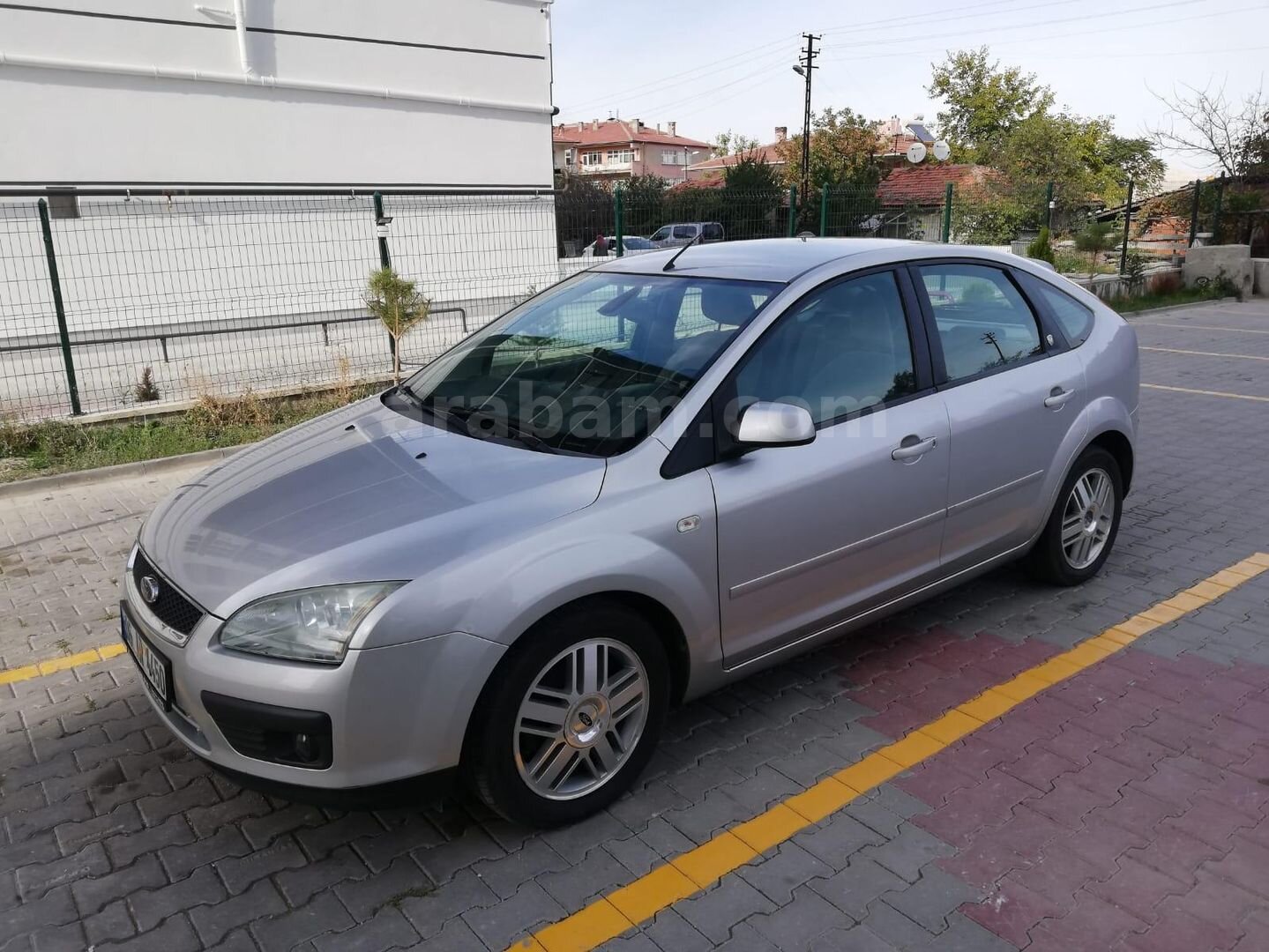 Sahibinden Ford Focus 1.6 Ghia 2005 Model 2