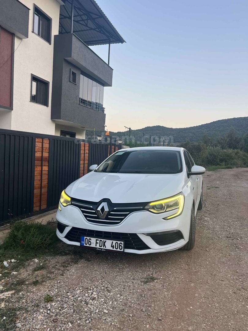 Sahibinden Renault Megane 1.5 dCi Touch 2019 Model Mersin 214.000 km Beyaz 1