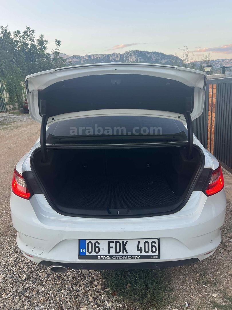 Sahibinden Renault Megane 1.5 dCi Touch 2019 Model Mersin 214.000 km Beyaz 5