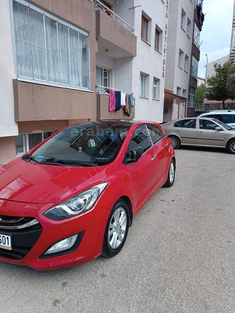 Sahibinden Hyundai i30 1.6 GDI Elite 2012 Model 2