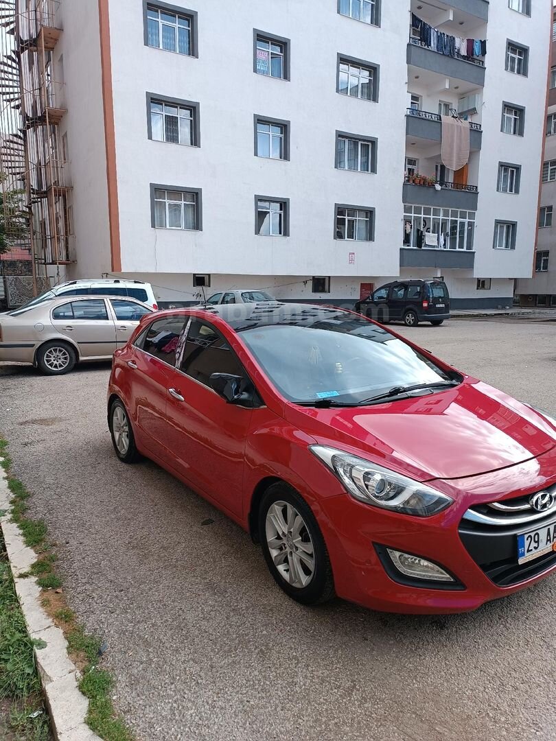 Sahibinden Hyundai i30 1.6 GDI Elite 2012 Model 1