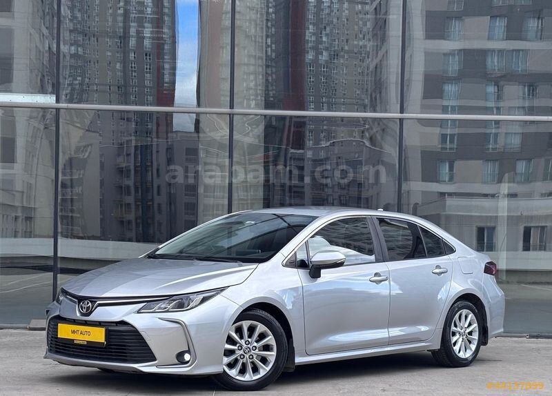 MHT AUTO 2023 ÇIKIŞLI COROLLA 1.5 DREAM HATASIZ NİTELİKTE BAKIML