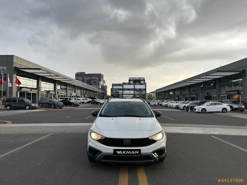 AKMAN'DAN 2021 EGEA CROSS 1.4 STREET 88.000KM BOYASIZ TRAMERSİZ