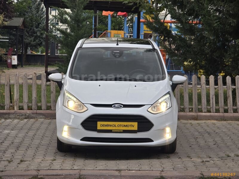 DEMİRKOL OTOMOTİV'DEN 2012 FORD B-MAX TİTANİUM CAM TAVANLI