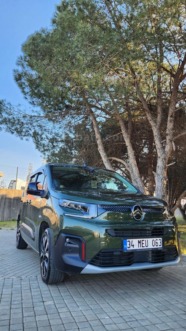 Sahibinden Citroen Berlingo 1.5 BlueHDI Shine Bold 2024 Model 40.000 km Yeşil (metalik) 5