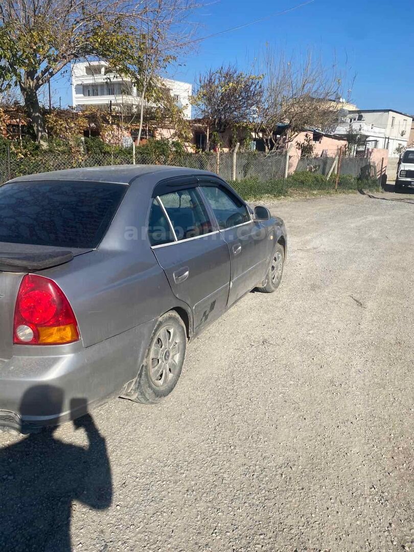 Sahibinden Hyundai Accent 1.3 Admire 2004 Model 7