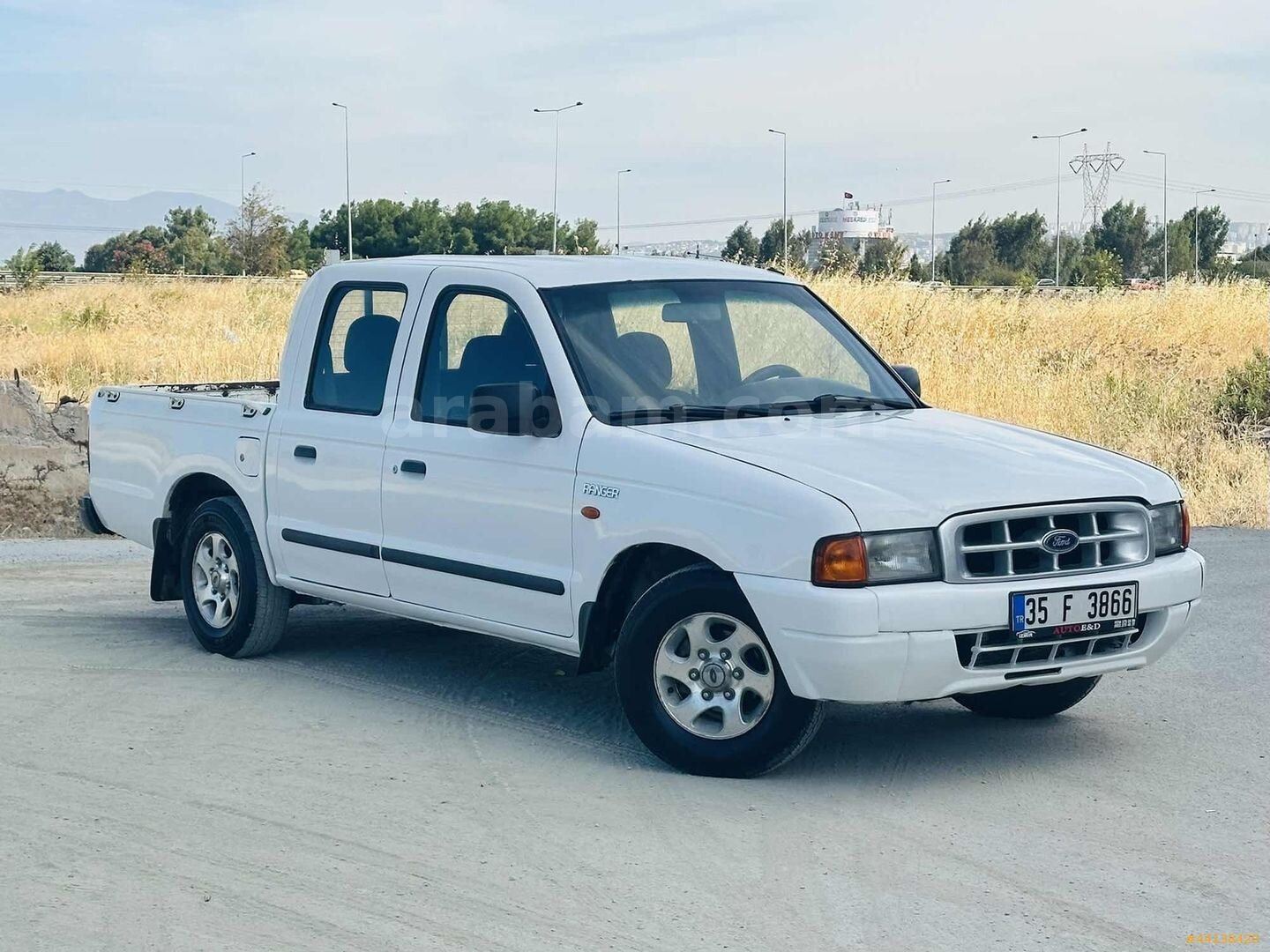 KLİMALI HEM İŞ HEM AİLE ARACI 2001 MODEL 2