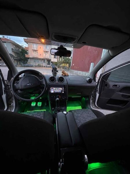 Sahibinden Ford Fiesta 1.4 TDCi Comfort 2004 Model