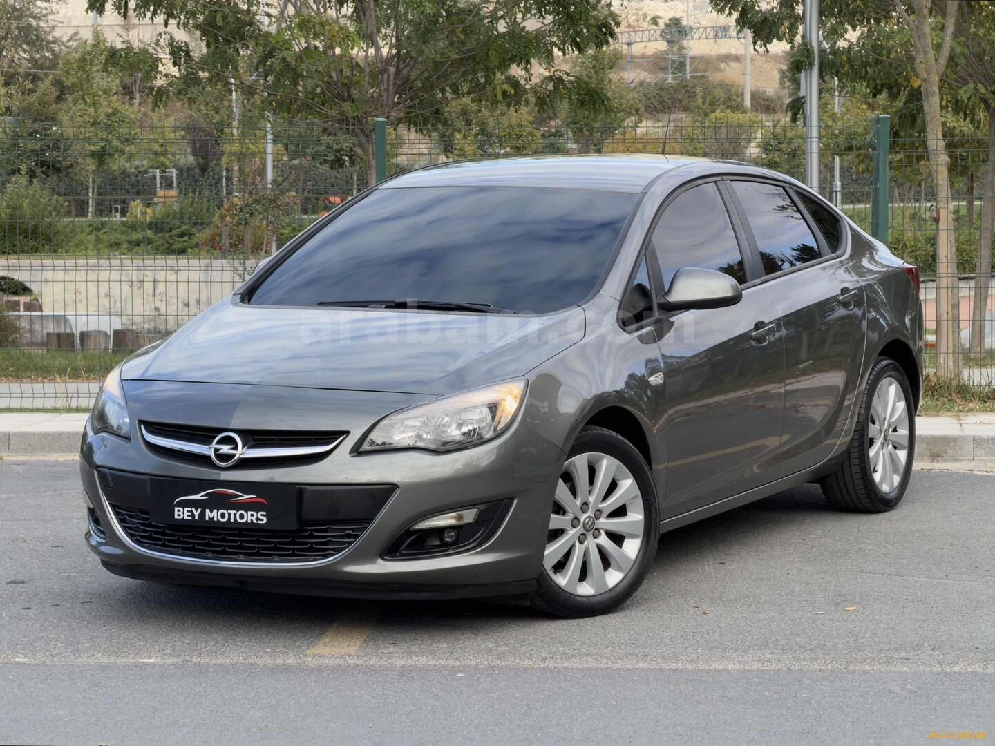 BEY MOTORS /HATASIZ BOYASIZ 54KM/1.4T EDİTİONPLUS/350 PEŞİN VADE 5