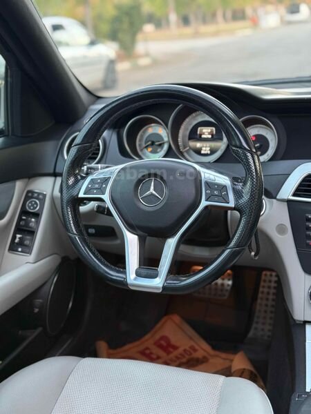 Sahibinden Mercedes - Benz C 180 BlueEFFICIENCY AMG 2013 Model Batman 220.000 km Siyah
