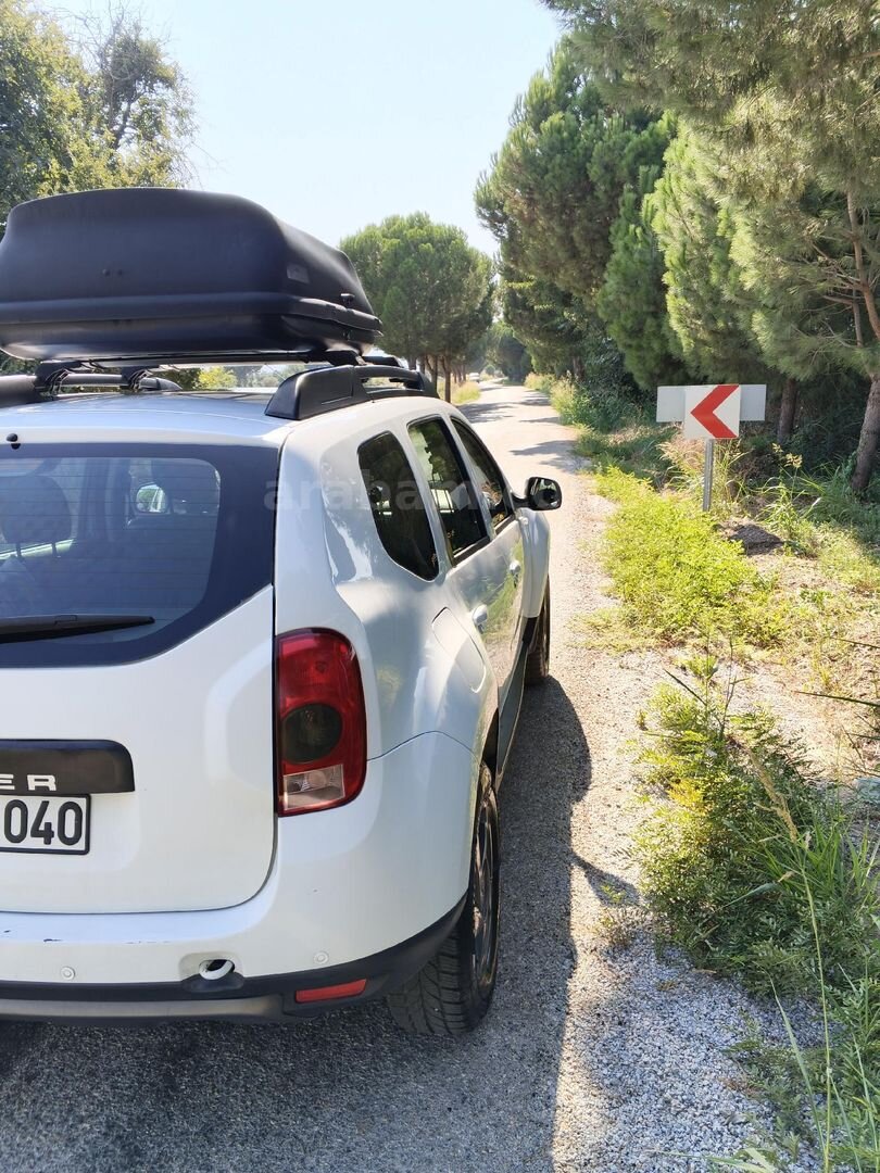 Sahibinden Dacia Duster 1.6 Laureate 2011 Model Aileden 5